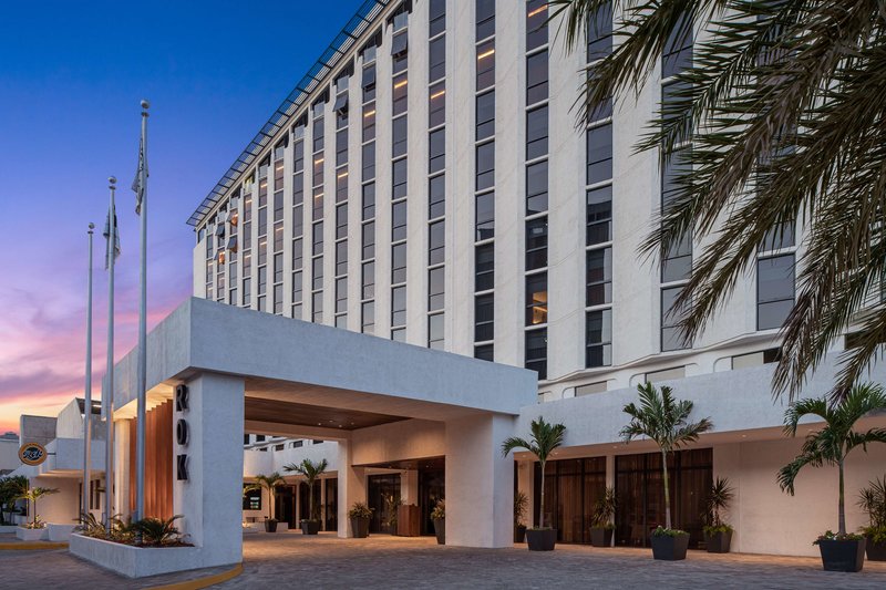 Rok Hotel Kingston Tapestry Collection By Hilton 4