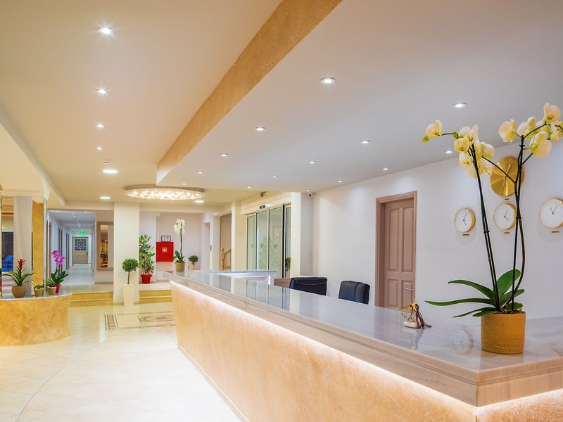 Cnic Gemini Hotel 13