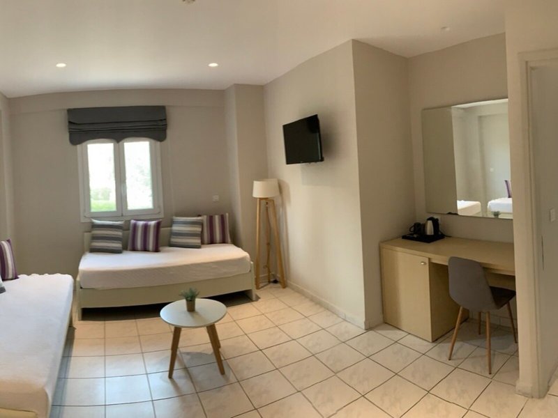 Cnic Gemini Hotel 33