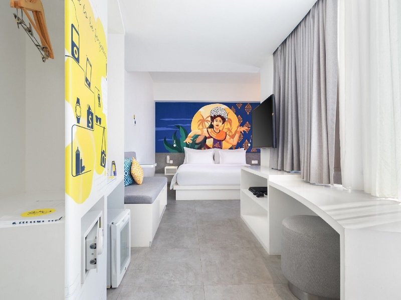 YELLO Hotel Kuta Beachwalk Bali 19