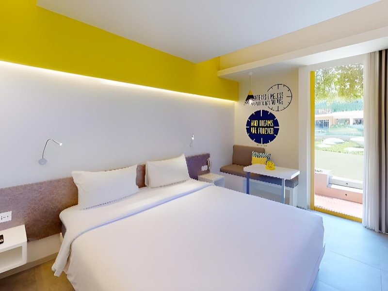 YELLO Hotel Kuta Beachwalk Bali 22