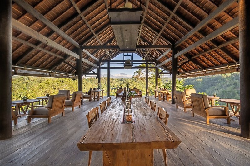 Buahan, A Banyan Tree Escape 6