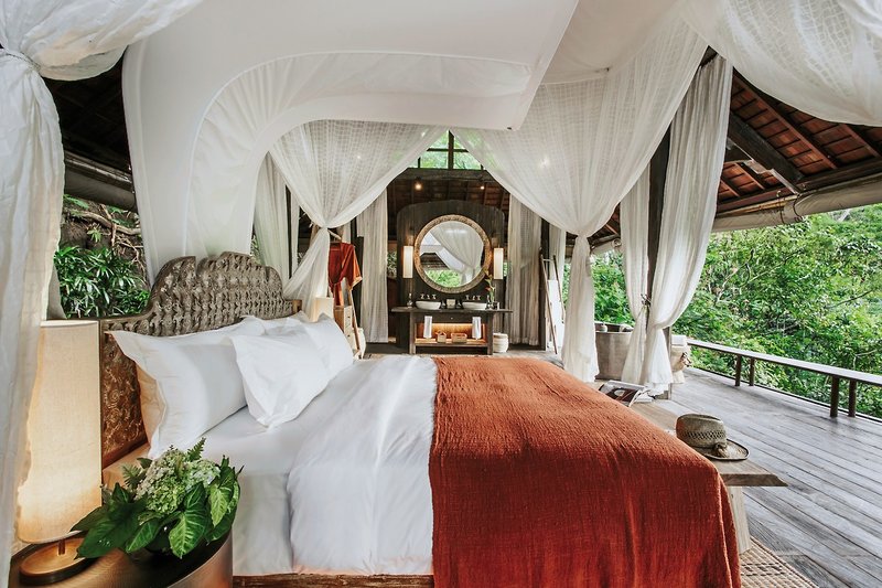 Buahan, A Banyan Tree Escape 16