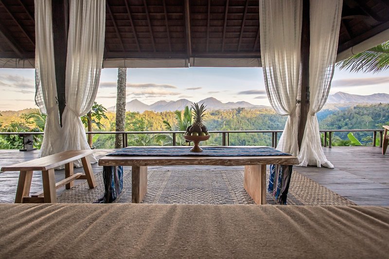 Buahan, A Banyan Tree Escape 17