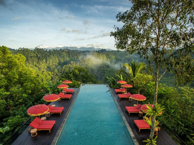 Buahan, A Banyan Tree Escape 1
