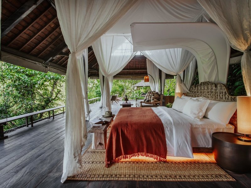 Buahan, A Banyan Tree Escape 17
