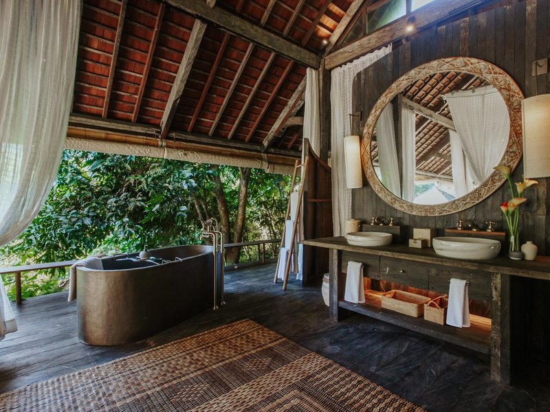 Buahan, A Banyan Tree Escape 22