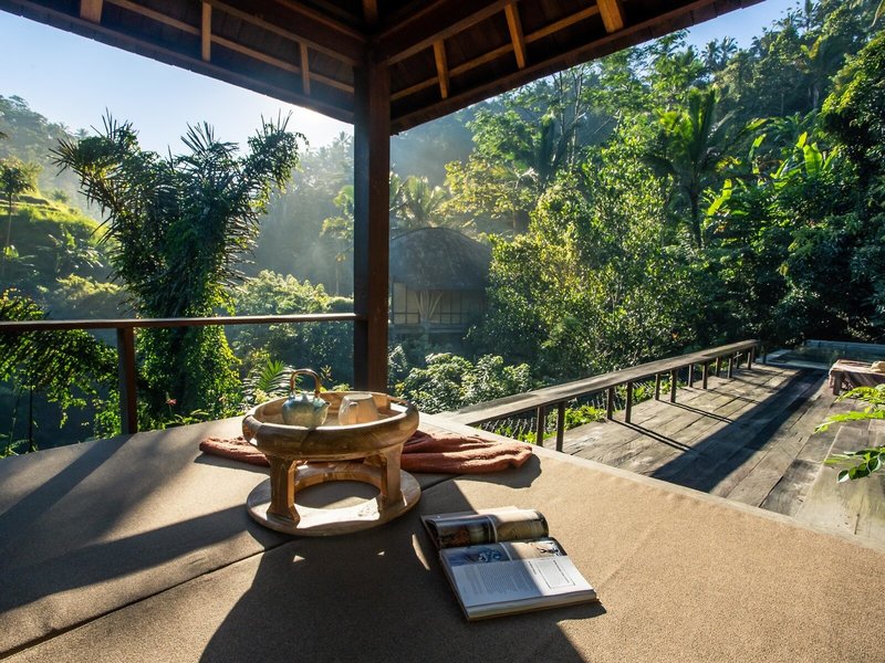 Buahan, A Banyan Tree Escape 25
