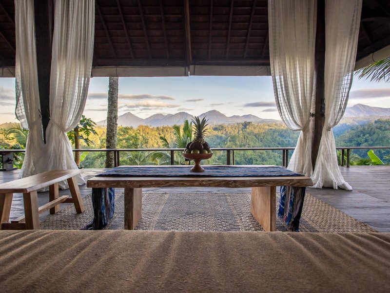 Buahan, A Banyan Tree Escape 30