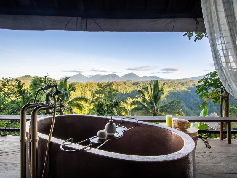 Buahan, A Banyan Tree Escape 31