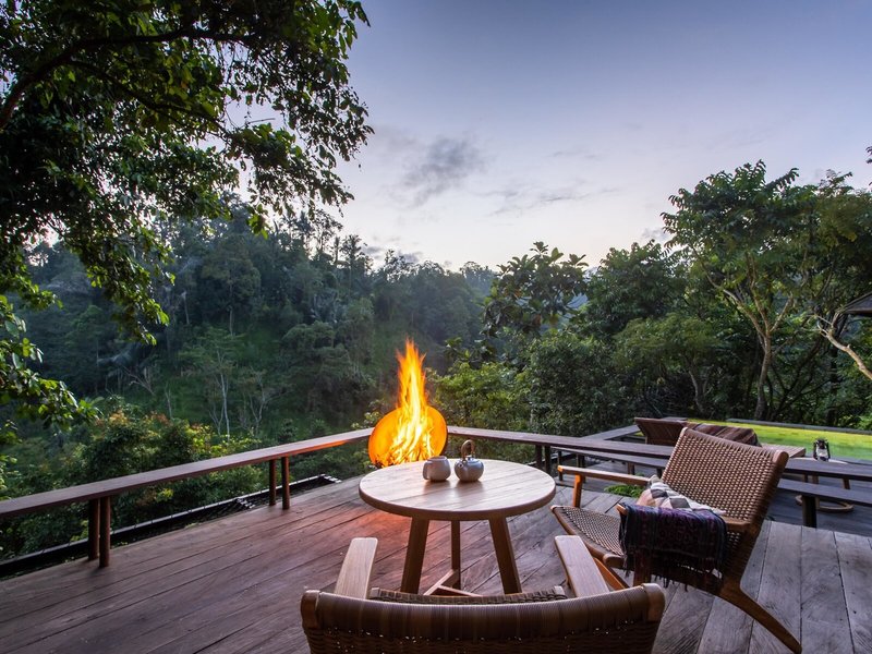 Buahan, A Banyan Tree Escape 42