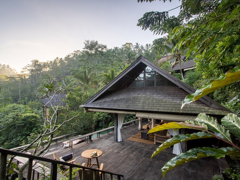 Buahan, A Banyan Tree Escape 48