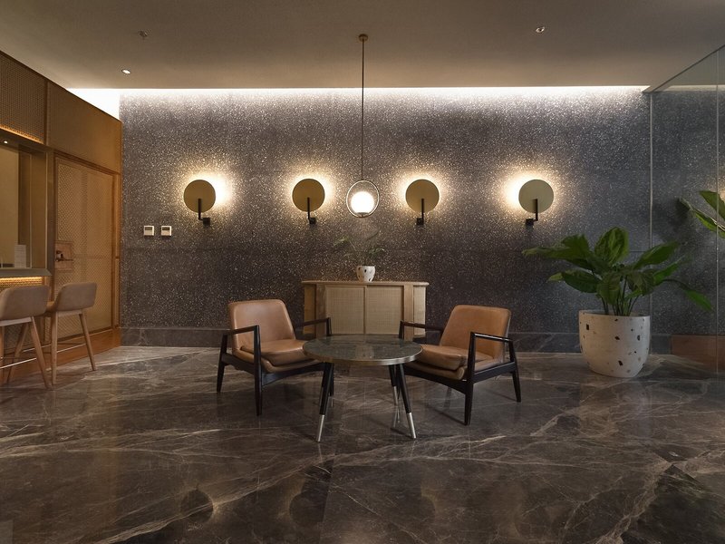 Beachwalk Residence 8