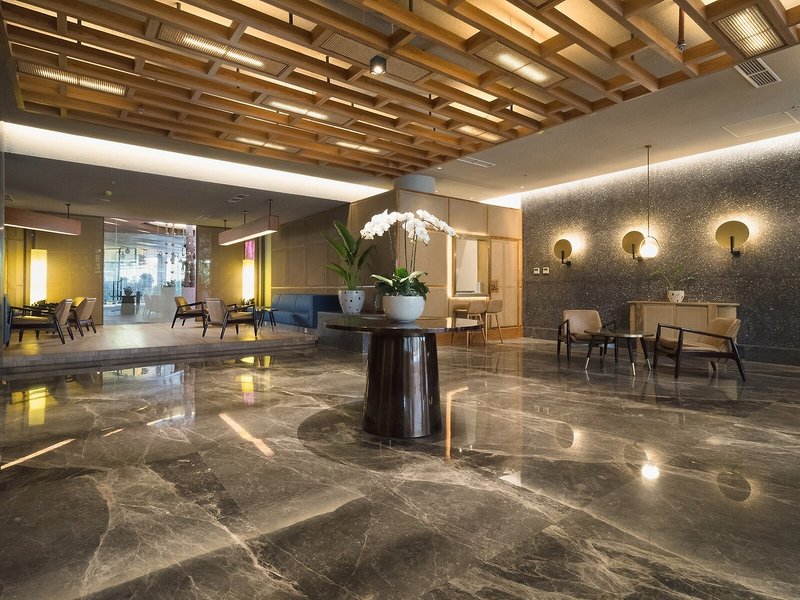 Beachwalk Residence 9