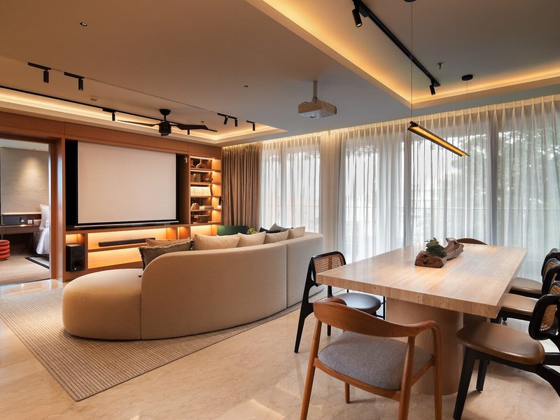 Beachwalk Residence 12
