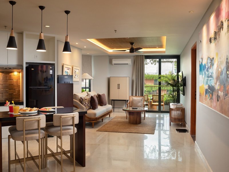 Beachwalk Residence 13