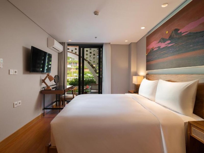 Beachwalk Residence 23