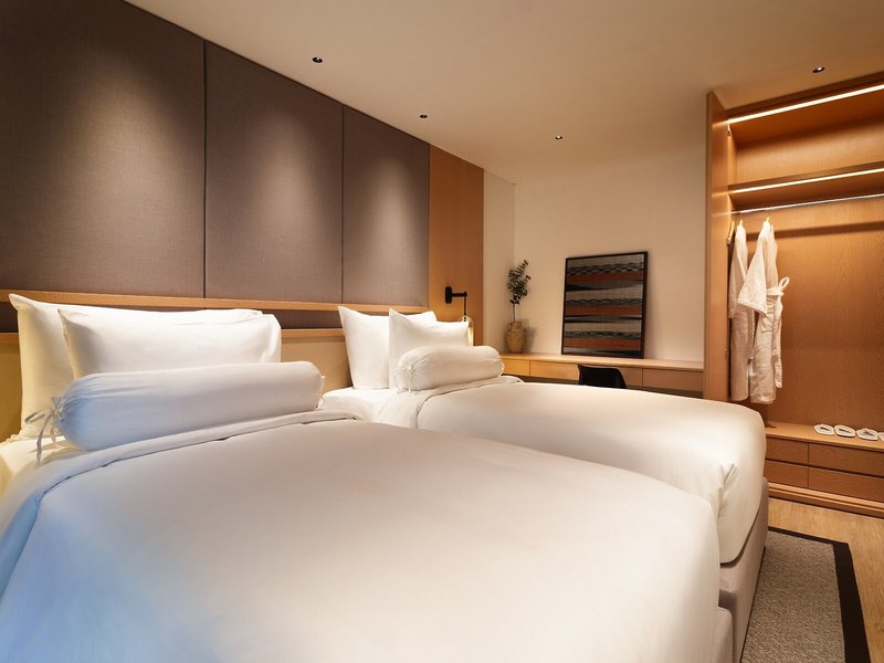 Beachwalk Residence 34