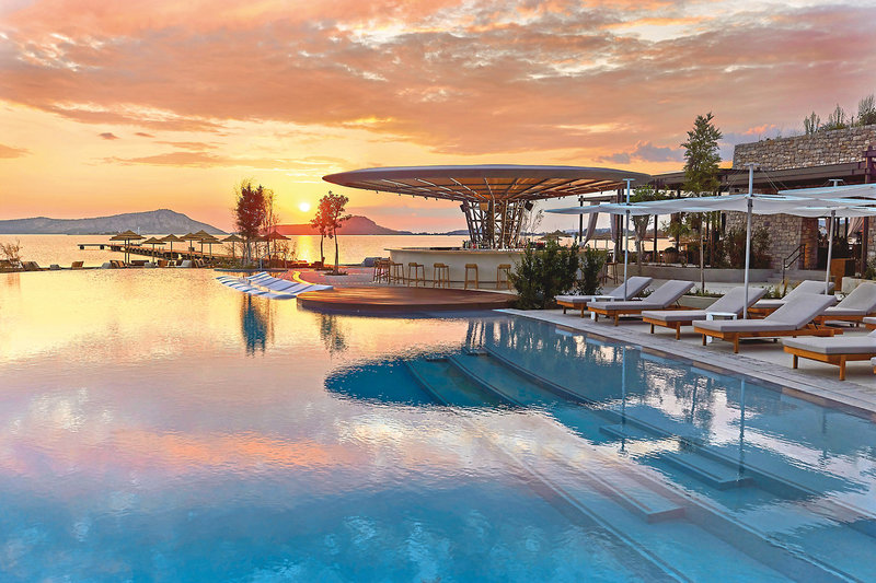 W Costa Navarino 6