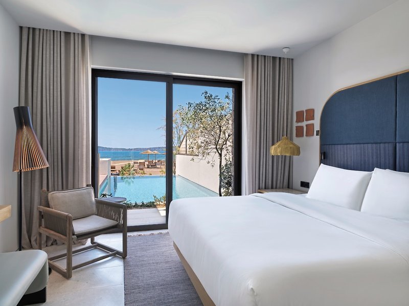 W Costa Navarino 8