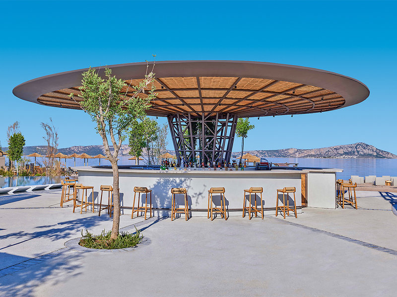 W Costa Navarino 2