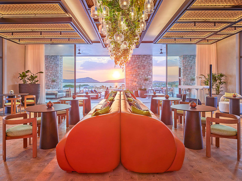 W Costa Navarino 16