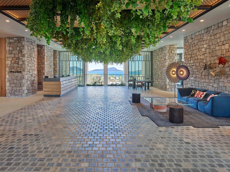 W Costa Navarino 7