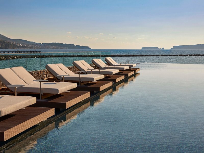 W Costa Navarino 15