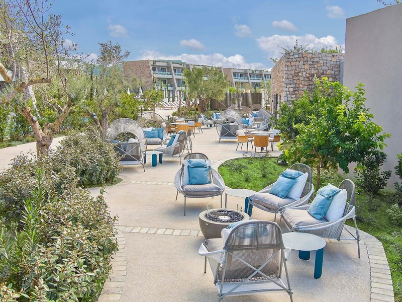 W Costa Navarino 16