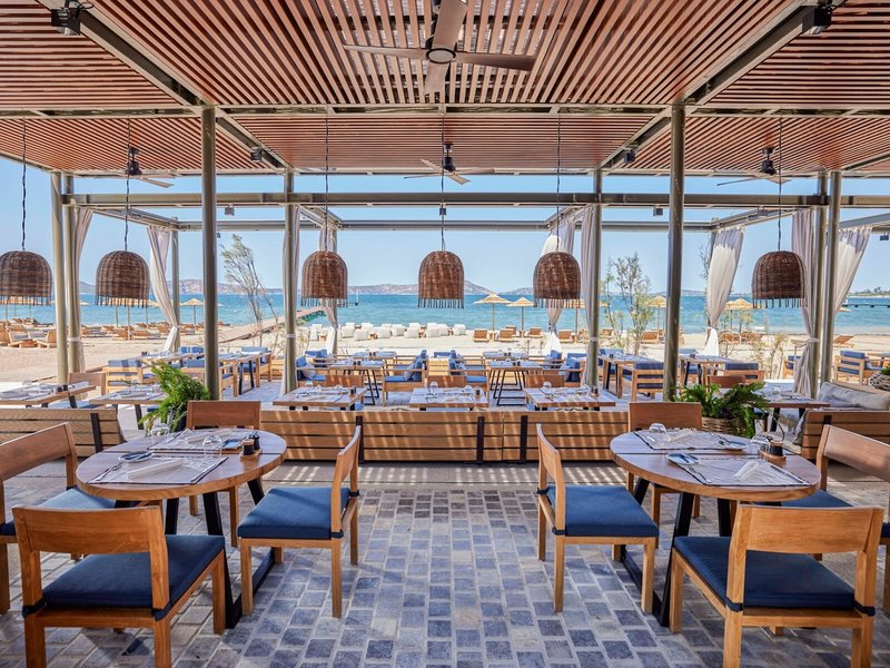 W Costa Navarino 19