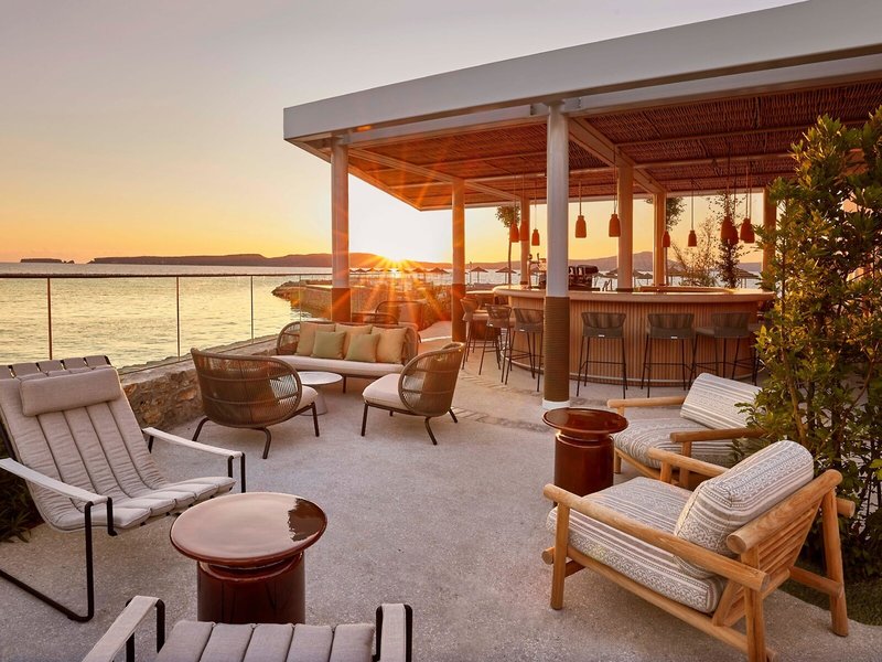 W Costa Navarino 21