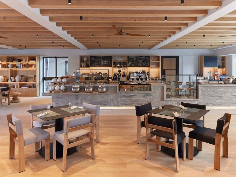 W Costa Navarino 28