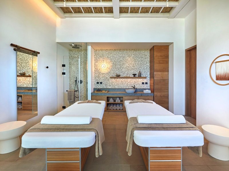 W Costa Navarino 47