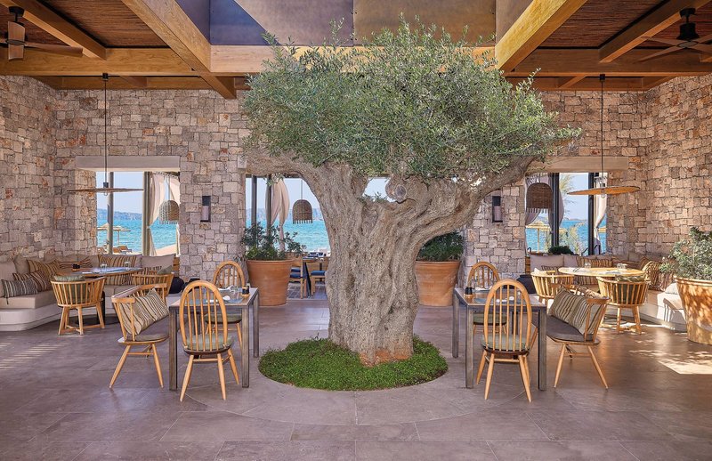 W Costa Navarino 6