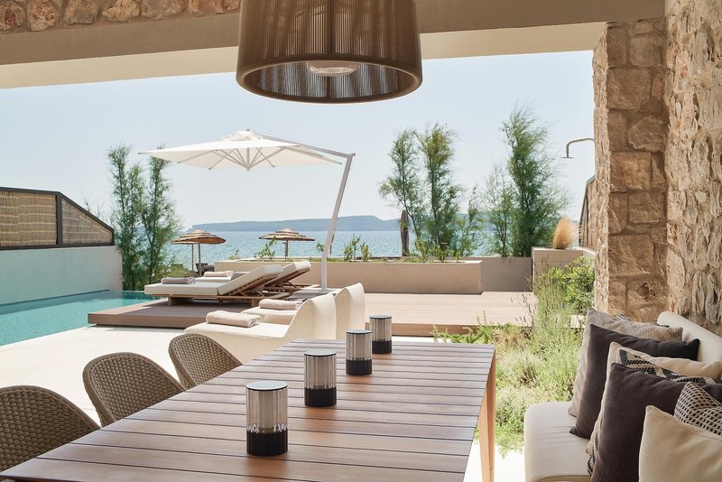 W Costa Navarino 21