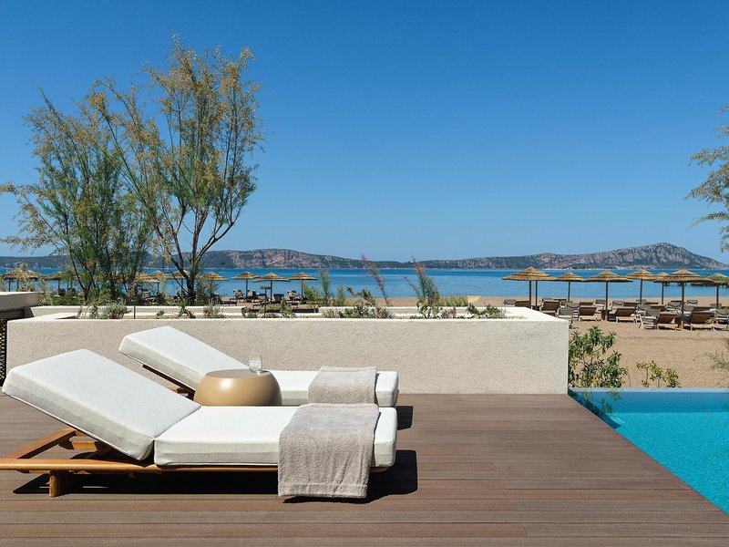W Costa Navarino 22