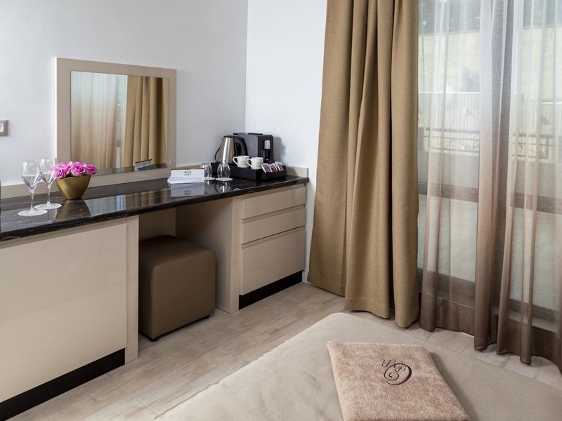 Onyx Beach Residence 3 - Room Example