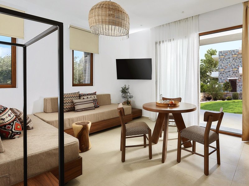 Volta Suites and Villas 13