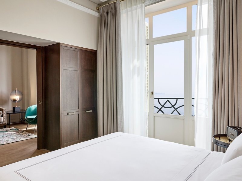 ON Residence 11