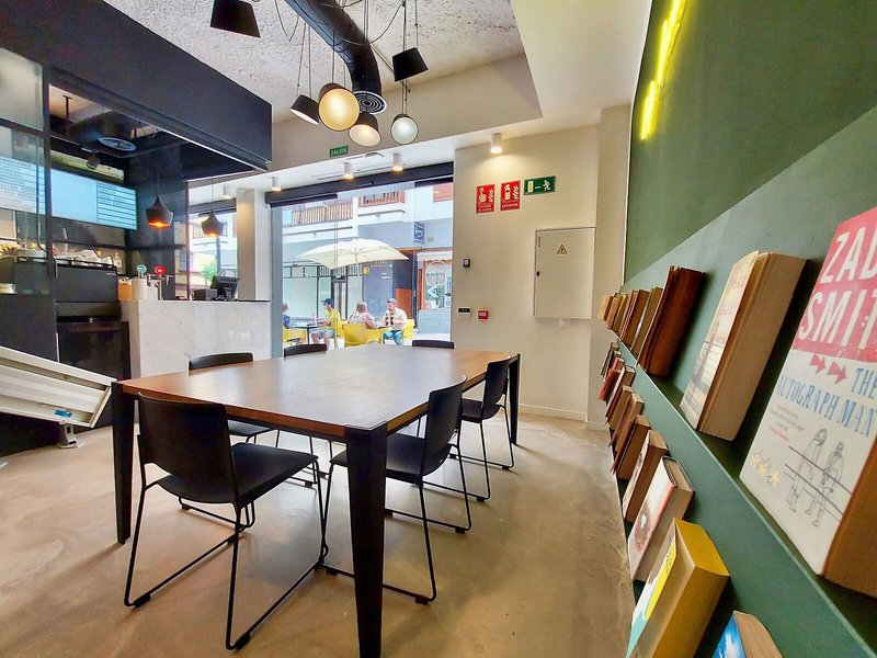 Atypicap Capsule Hostel 14