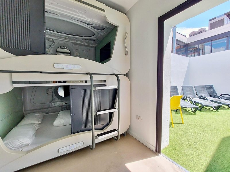 Atypicap Capsule Hostel 21