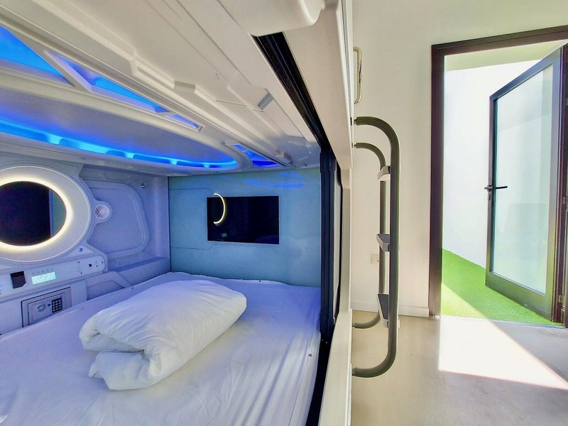 Atypicap Capsule Hostel 22