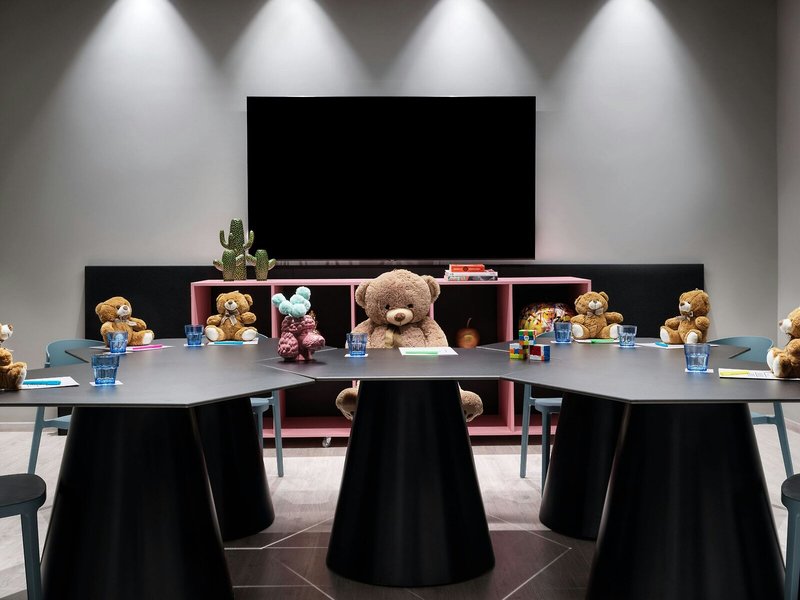 Moxy Athens City 22