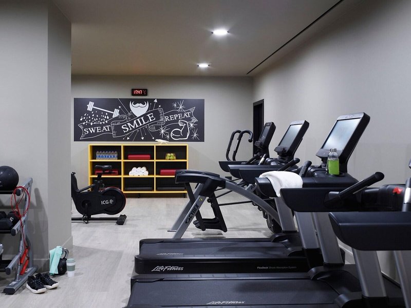 Moxy Athens City 25