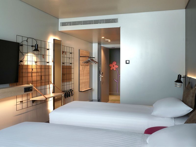 Moxy Athens City 35