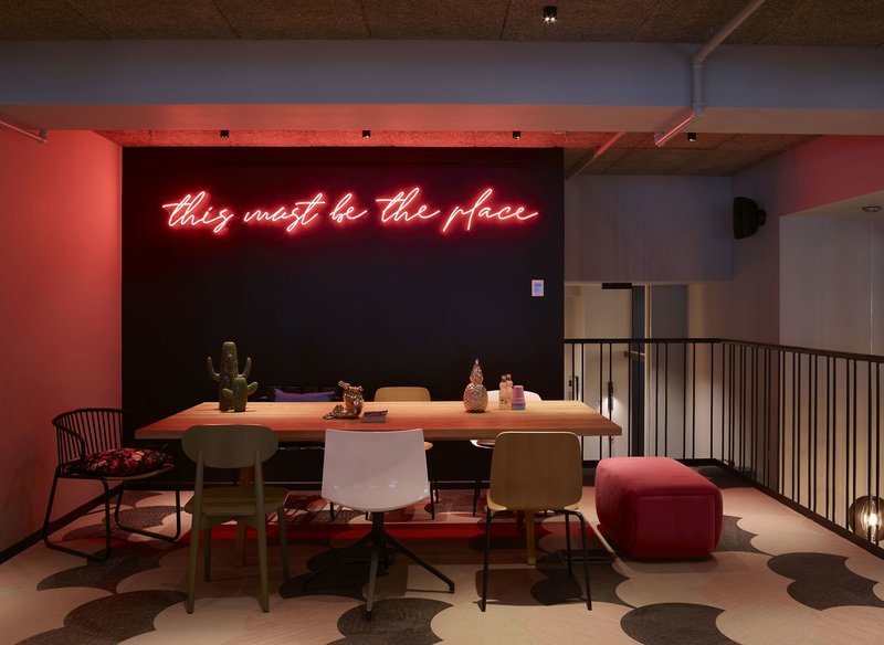 Moxy Athens City 6