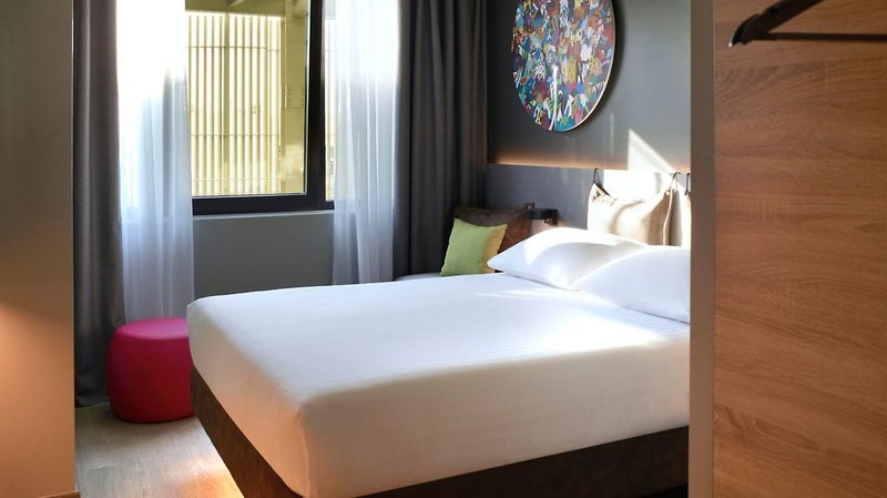 Moxy Athens City 8