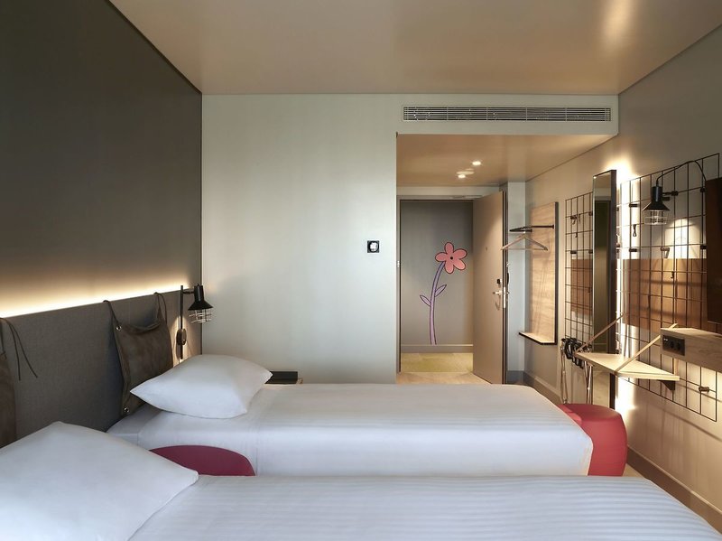 Moxy Athens City 12
