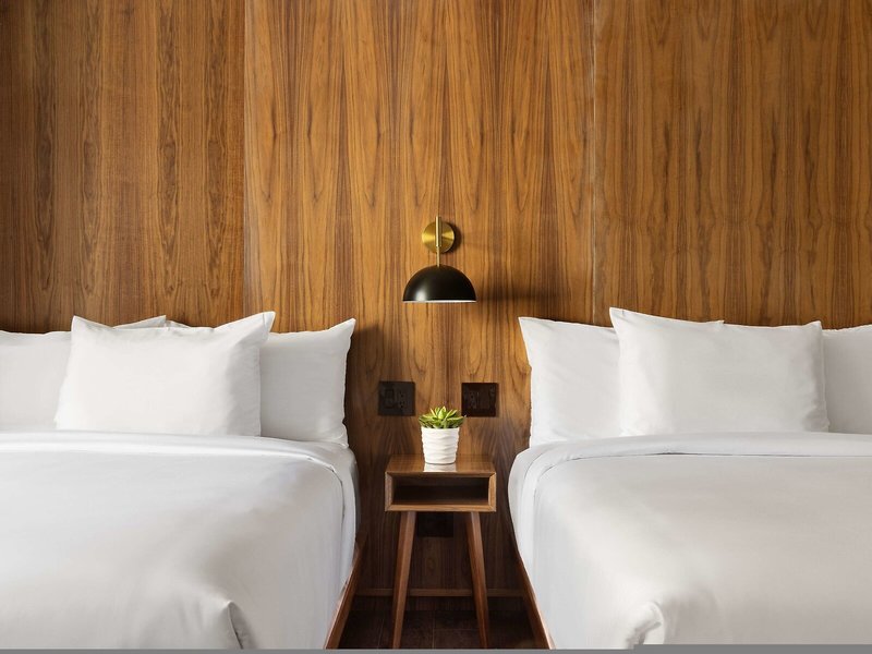 Grayson Hotel 2
