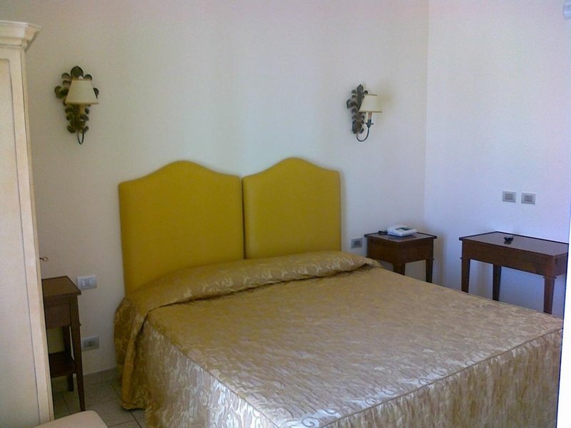 Hotel Lanzillotta 14